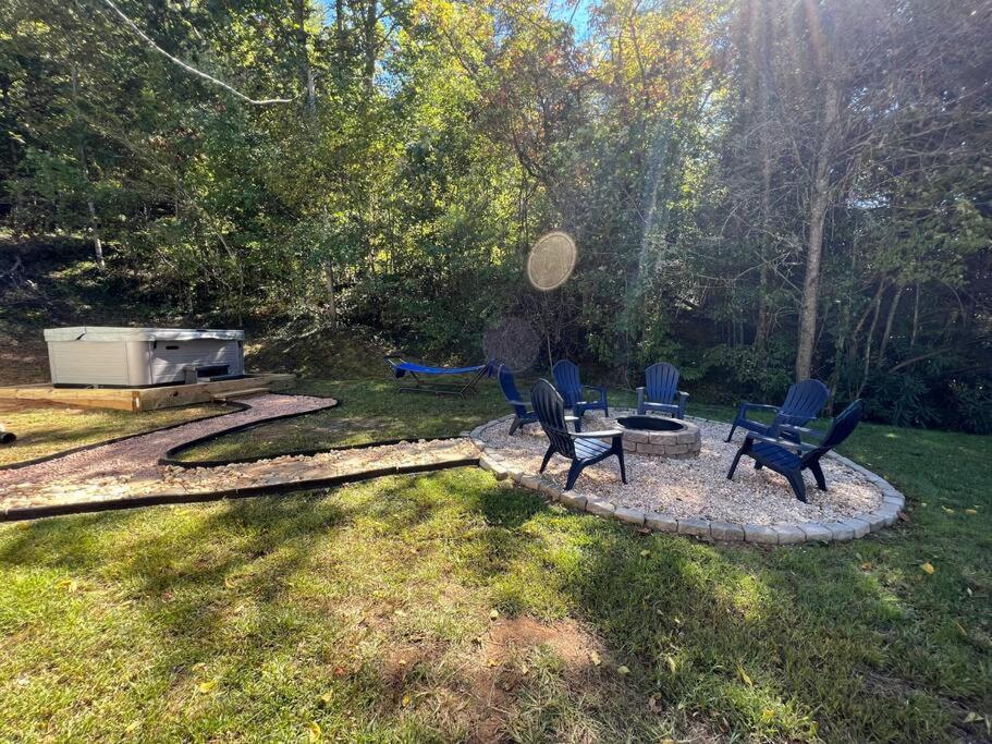 Riverside Relaxer W/Hot Tub+Fire Pit +Wifi & View 富兰克林 外观 照片